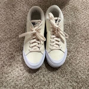 Nike Women's Cream Sneakers